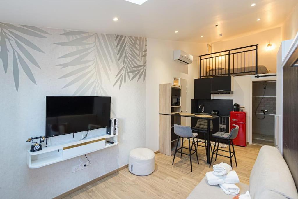 T1 Mezzanine Neuf Clim N•5 - Centre Appartement *